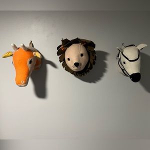 EUC Target Pillow fort plush hanging animal lion head